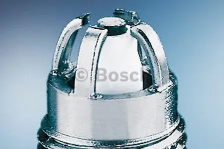 BOSCH 0242240590 Свеча зажигания Super, 1.35мм
