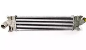 BSG BSG30535003 Интеркулер