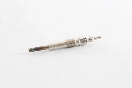 BSG BSG62870007 Свеча накаливания