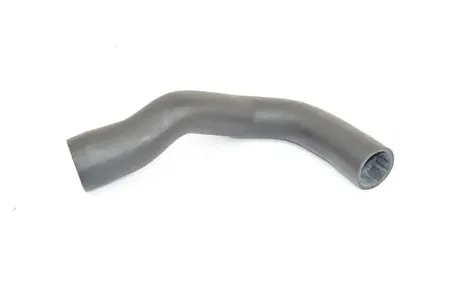 BSG BSG65720206 Патрубок промежуточного охладителя турбины, впускной OPEL Insignia 2,0 DTH,DTJ,DTL 09~
