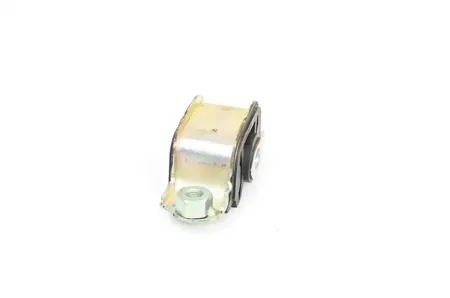 BSG BSG70700010 Подушка двигателя