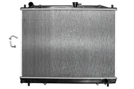 CWORKS L31CR0011 Радиатор двигателя AT Mitsubishi Pajero 99-