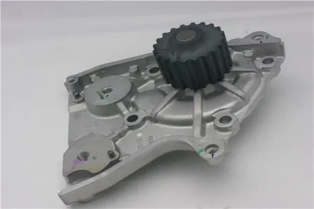 GMB GWMZ32A Водяной насос Mazda 626929 1.82.02.2 12V 87-92