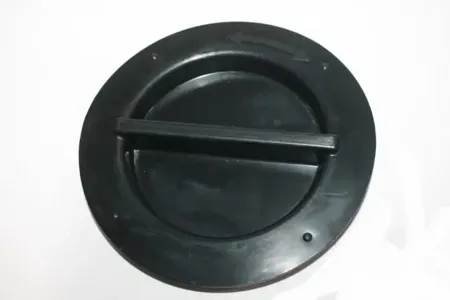 LADA 8450008377 КРЫШКА ЛЮКА ЩИТКОВ ПЕРЕДНЕГО КРЫЛА VESTA