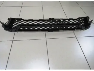 LADA 8450031001 РЕШЕТКА РАДИАТОРА VESTA SW CROSS НИЖНЯЯ