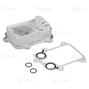 LUZAR LOC1810 Радиатор масл. VW Tiguan (08-) Jetta (10-) Skoda Octavia A5 (04-) 1.4i1.6i