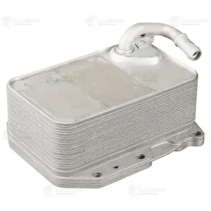 LUZAR LOC1818 Радиатор масляный Audi Q7 (15-)Q8 (18-)VW Touareg (18-) Amarok (09- 3.0D