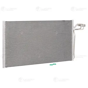 LUZAR LRAC1005 Конденсер Volvo S40 04-