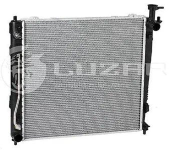 LUZAR LRC081P3 Радиатор Kia Sorento 2.02.2 CRDI 09>