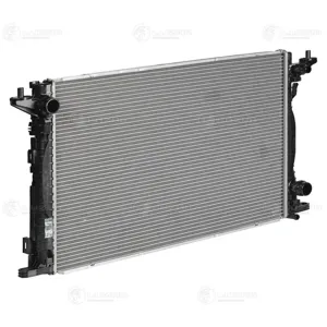LUZAR LRC1860 Радиатор охлаждения двигателя Audi Q7 (15-)A6 (18-)A7 (18-)VW Touareg (18-) 3.0T3.0TDi (LRc 1860)