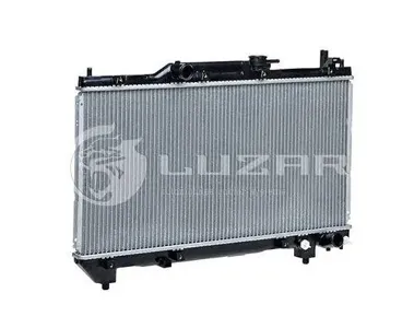 LUZAR LRC1903 Радиатор Toyota Avensis 2.0i 16V 98-00