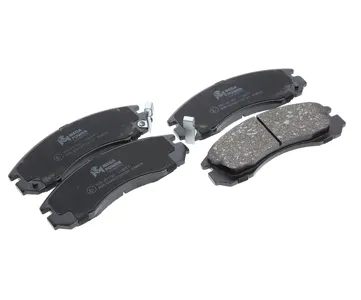 MEGAPOWER 35033102 Колодки торм. Mitsubishi Pajero 2, Galant передние (4шт.) MEGAPOWER