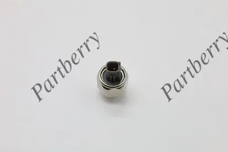 PARTBERRY PB110005 Датчик Toyota Lexus Corolla IS 97- детонации