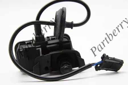 PARTBERRY PB1116295 Замок VAG Jetta Polo