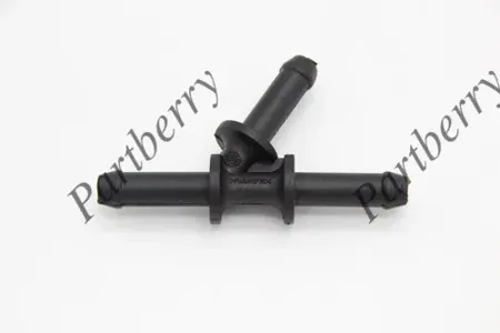 PARTBERRY PB111632 Фланец системы охлаждения VAG A3LEON Octavia -20