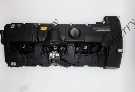 PARTBERRY PB572740 Крышка клапанная 04-