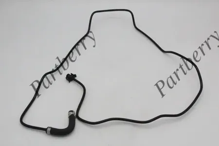 PARTBERRY PB590601 Патрубок Ford Focus IIIC-MAX -18 системы охлаждения