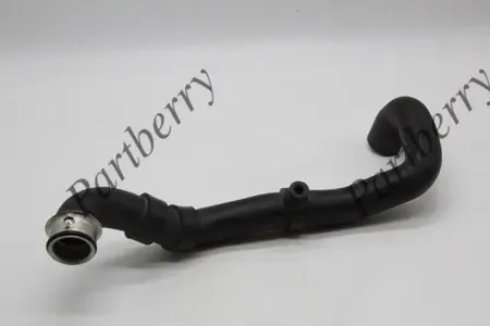 PARTBERRY PB590714 Патрубок MB W203 -06 сист.охл.