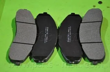 PARTS MALL PKB018 Колодки торм.передние