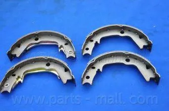 PARTS MALL PLA039 Колодки ручника Kia REGAL 02-05 PLA-039