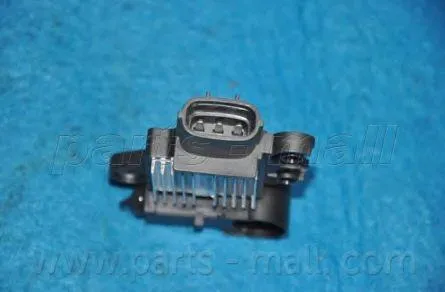 PARTS MALL PXPBA034 Реле регулятор напряжения генератора