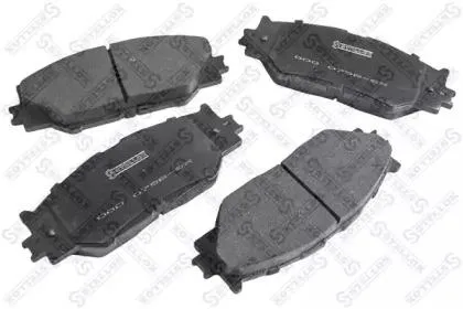 STELLOX 000075BSX Колодки торм.передние с антискрип. пластинами Lexus IS II 2.52.2D 05>