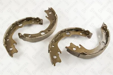 STELLOX 000496SX Колодки торм.барабанные ручника Toyota Avensis 1.8-2.4 Corolla Yaris 1.4-1.8 02>