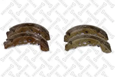 STELLOX 060100SX Колодки торм.барабанные =4049.00=608SBS=K9958-01 Suzuki Grand Vitara 1.6-2.7i2.0TDHDi 98>