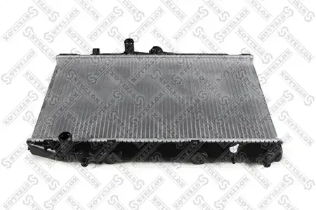 STELLOX 1026335SX Радиатор для МКПП Toyota Starlet 1.3i 16V 89-99