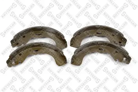STELLOX 157100SX Колодки торм.барабанные 157 100-SX 4146.00 Mazda 626Premacy 1.9-2.0TD 99>, Ford Maverick 2.0 01>