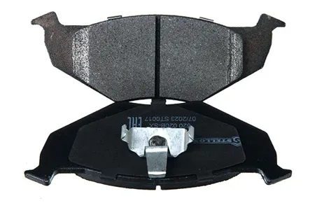 STELLOX 1584000BSX колодки дисковые пер. с антискр.пласт. VW Golf/Vento/Polo 1.4/1.6/1.9D/TD/SDi 95-01