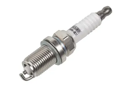 STELLOX 329309SX Свеча зажигания (5776BKR5EYA11) никель Toyota Avensis Celica Corolla 1.31.41.6 >90