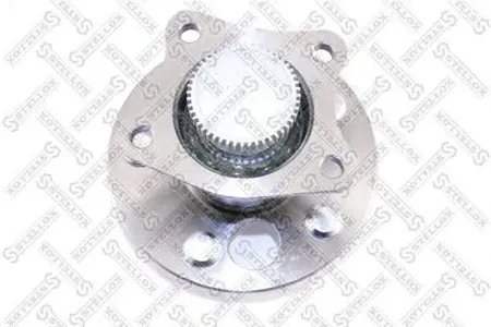 STELLOX 4328105SX Ступица с подшипником передняя +ABS, Toyota Camry III-IV 91-01.