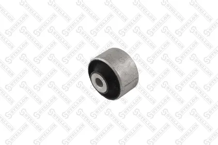 STELLOX 7701538SX Сайлентблок пер.попер.рычага подвески Audi A4 AllroadQ5 09>