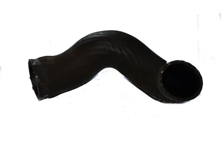 TORK TRK3130 Патрубок интеркулера  Volvo  S80, XC70, V70 (2,4) (нижний)