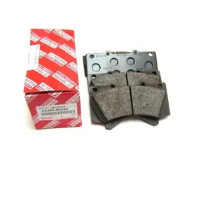 TOYOTA 0446560280 Колодки торм.передние Toyota Land Cruiser 4.74.5D V8 08>