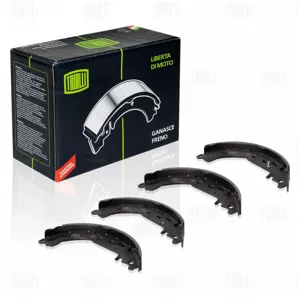 TRIALLI GF1911 Колодки торм. Toyota Corolla (01-)Yaris Verso (99-) барабанные 200x32 для тормозной системы Akebono